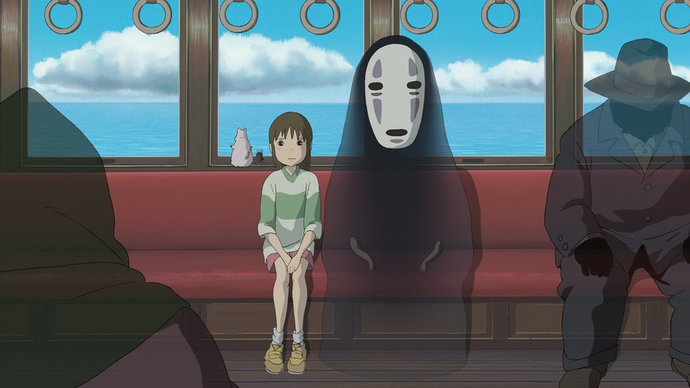 Chihiro tìm cách cứu cha mẹ trong thế giới linh hồn