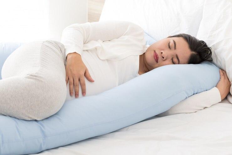 Phụ nữ mang thai có thể mơ thấy rụng răng khi đang quan tâm nhiều đến sức khỏe, những thay đổi cơ thể và việc chuẩn bị đón em bé