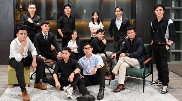 48 quà chia tay đồng nghiệp kèm gợi ý thương hiệu và mức giá