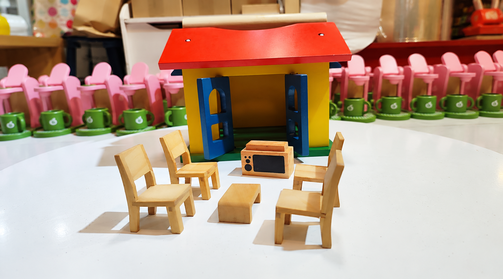 LEGO Friends là món quà sinh nhật phù hợp cho bé yêu thích xây dựng mô hình.