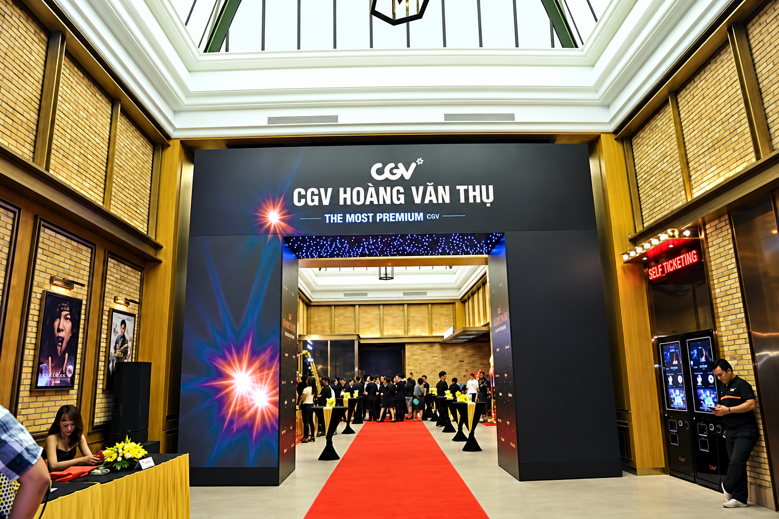 CGV Hoàng Văn Thụ – Rạp CGV HCM có phòng 4DX và L'amour
