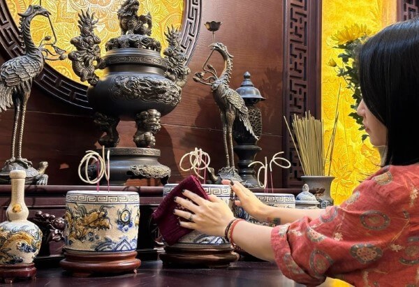 Mọi người có thể để lại 3 hoặc 5 chân, hay giữ 7 - 9 chân tùy quan niệm số lẻ