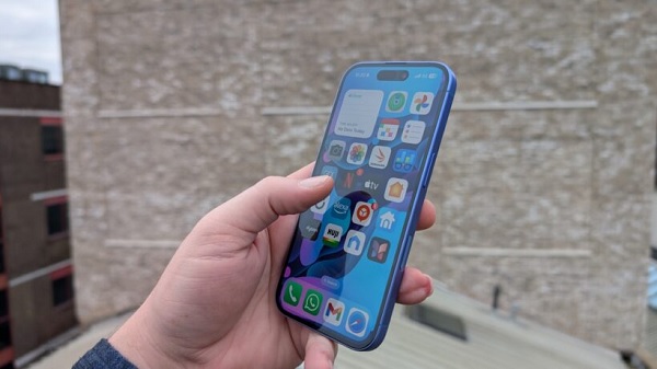 Hệ điều hành iOS 18 được tích hợp trên iPhone 16 mang đến sự mượt mà, tối ưu hóa đồng bộ