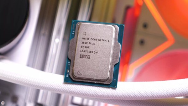 Core Ultra 5 250K Plus có mức tiêu thụ lớn nhất chỉ khoảng 159-160W