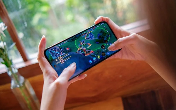 OPPO A7 Pro 5G trang bị chip MediaTek Dimensity 6360 Max