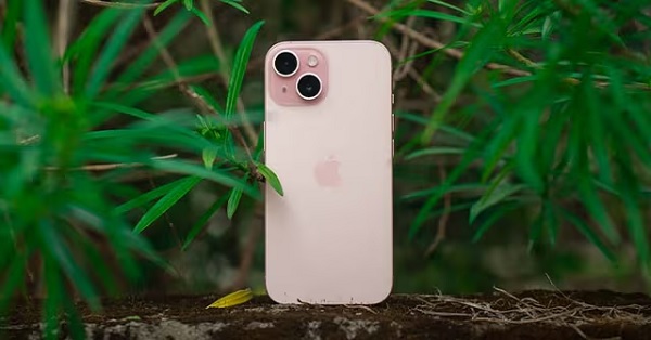 iPhone 15