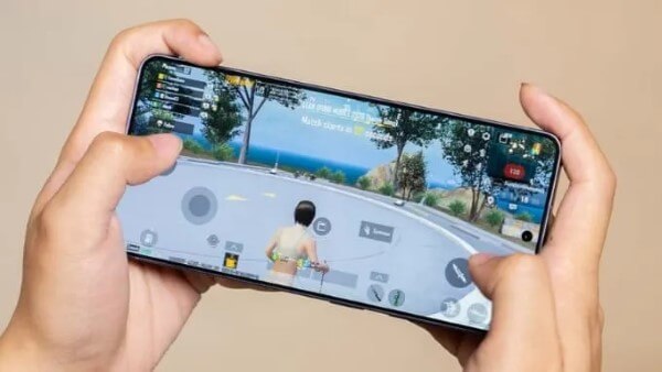 So sánh hiệu năng Samsung Galaxy S26 FE vs OPPO Reno16 F 