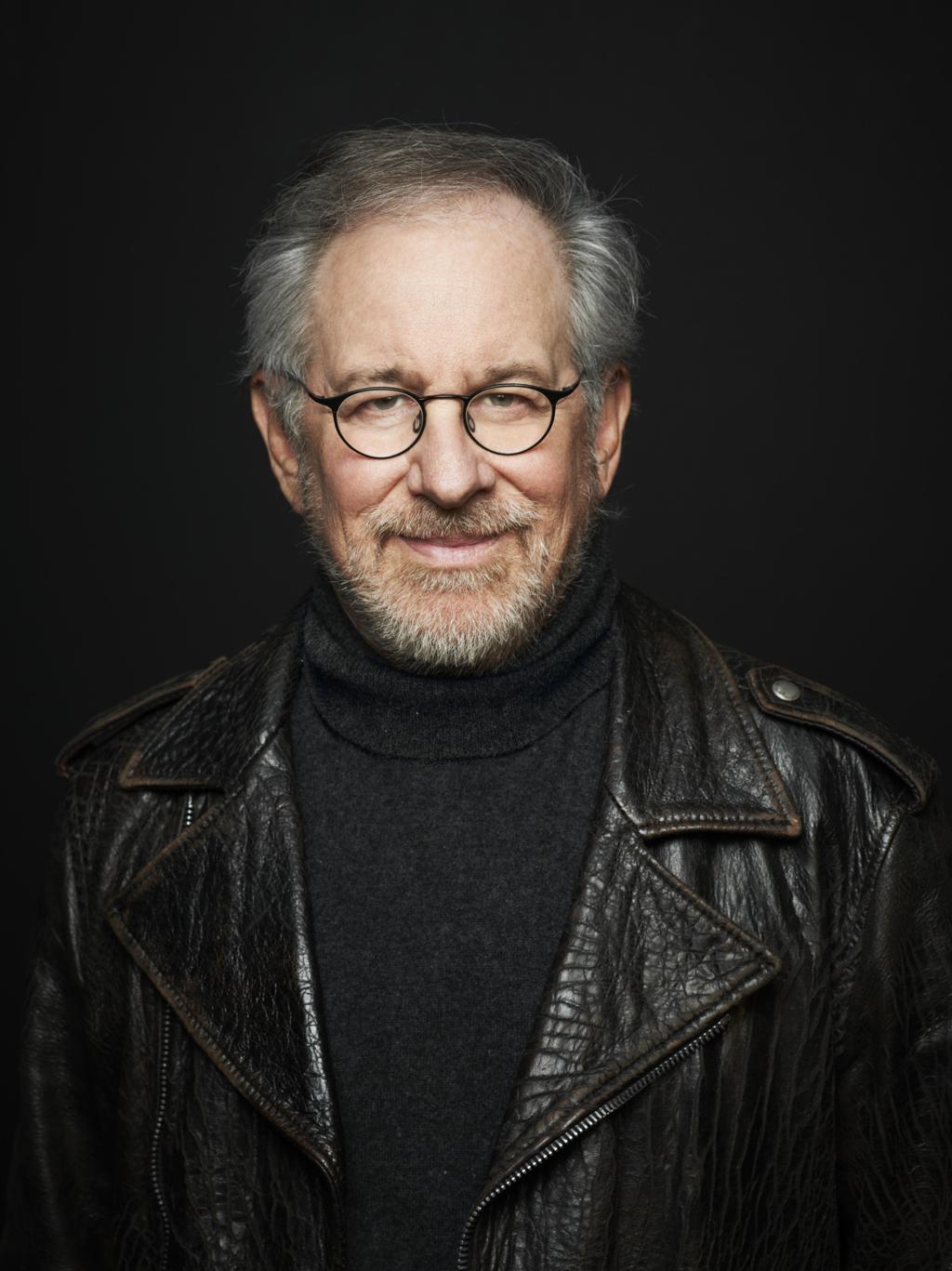 Steven Spielberg là nhà sản xuất phim người Mỹ mang con số chủ đạo 5