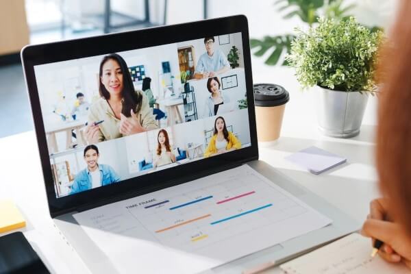 Thao tác tải và sử dụng Zoom trên laptop không quá phức tạp