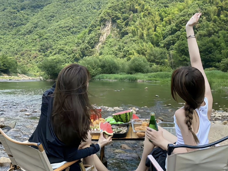 Tặng quà sinh nhật gì cho bạn thân nữ? 33 gợi ý hợp mọi ngân sách