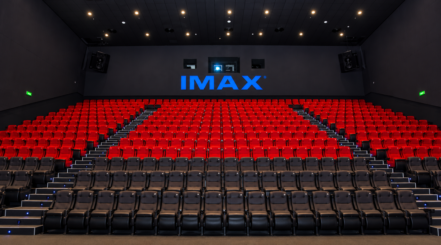 Người xem nên kiểm tra giá IMAX CGV 2D theo ngày trước khi đặt vé.