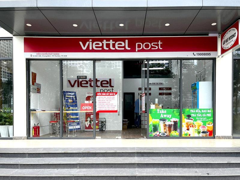 Bưu cục Viettel Post phục vụ khách hàng gửi và nhận hàng hóa theo thời gian làm việc của từng khu vực.