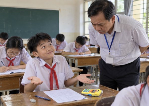 55 truyện cười ngắn chủ đề học đường, vợ chồng, dân gian…