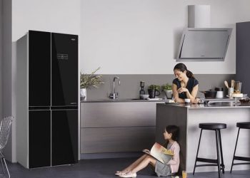 Tủ lạnh cắm điện bao lâu thì lạnh? Giải đáp chi tiết