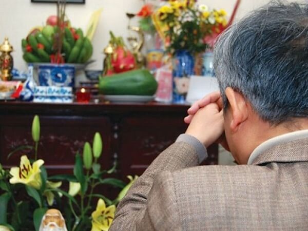 Lưu ý khi sử dụng bài khấn gia tiên trong từng hoàn cảnh