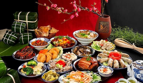 Mâm cỗ miền Bắc thường có nhiều món ăn truyền thống
