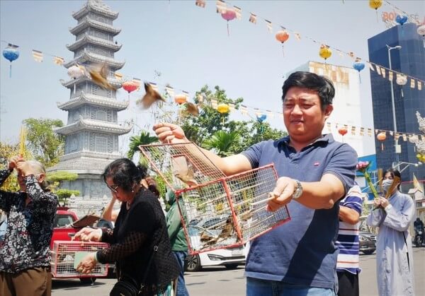 Bài văn khấn mẫu ngắn gọn khi phóng sinh