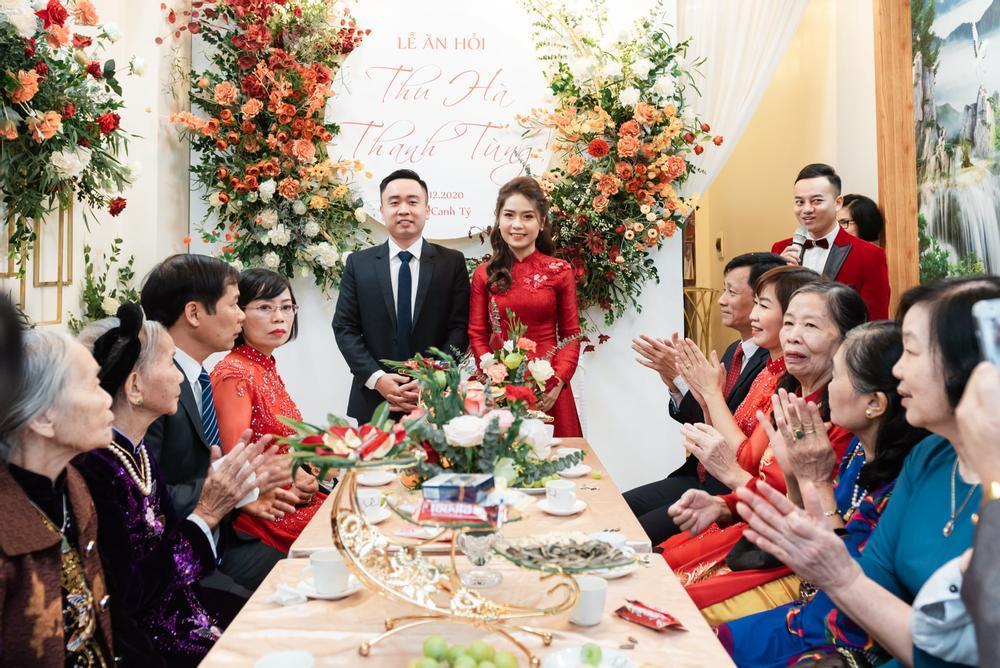 Với lễ ăn hỏi tổ chức thân mật, đại diện nhà trai có thể sử dụng cách diễn đạt tự nhiên, ít câu từ nghi thức hơn